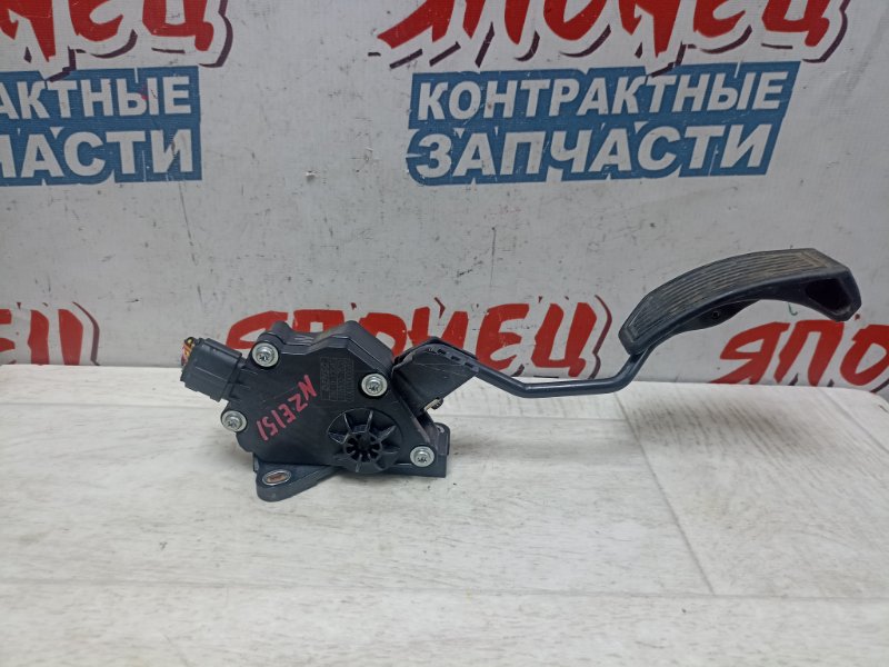 Педаль газа Toyota Corolla Rumion NZE151 1NZ-FE (б/у)