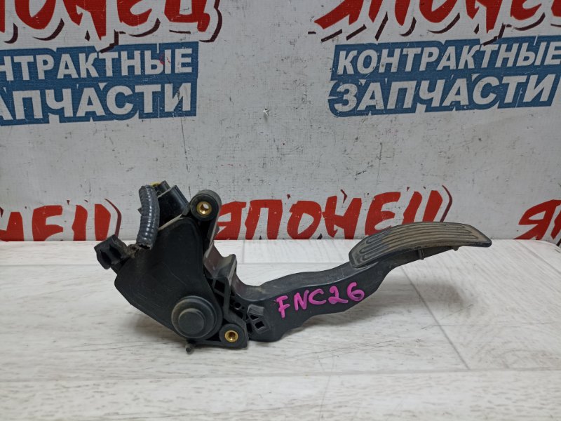 Педаль газа Nissan Serena FNC26 MR20DD (б/у)