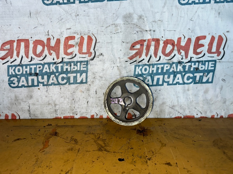 Шестерня распредвала Toyota Land Cruiser UZJ100 2UZ-FE правая (б/у)