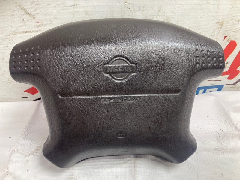 Airbag на руль Nissan Laurel GNC35 RB25DE 2000 (б/у)