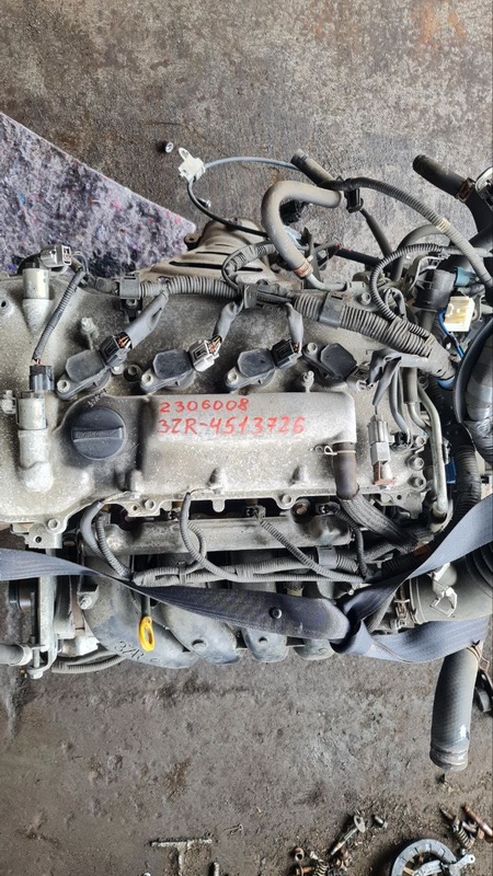 Двигатель Toyota Voxy ZRR70 3ZR-FAE 2009 (б/у)