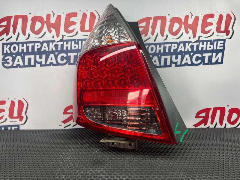 Стоп-сигнал Honda Fit GD1 L13A левый (б/у)