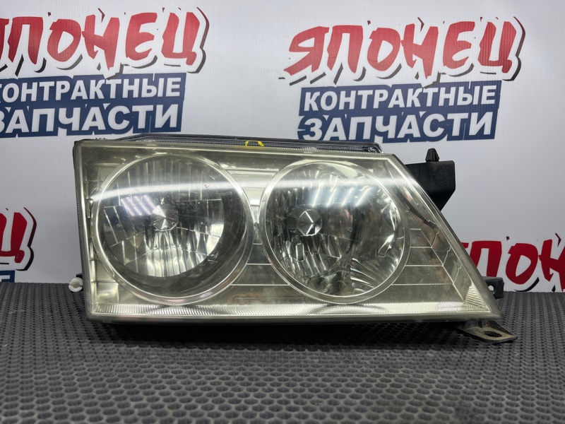 Фара Nissan Presage HU30 VQ30DE 2000 правая (б/у)