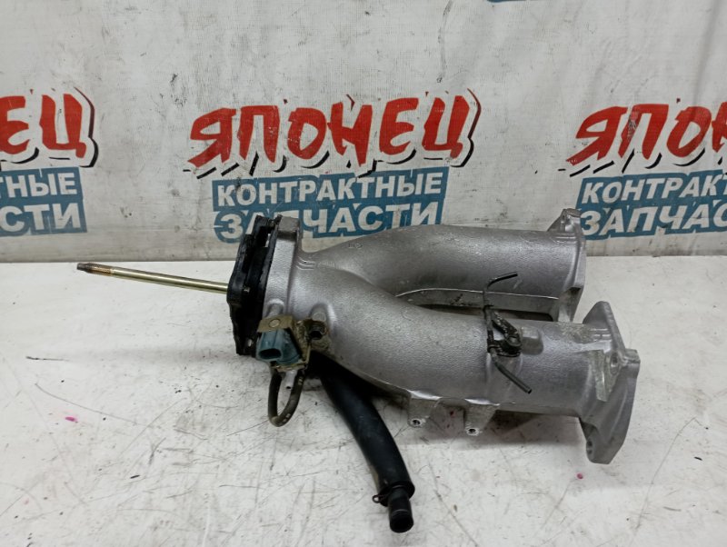 Коллектор впускной Toyota Progres JCG10 1JZ-GE (б/у)