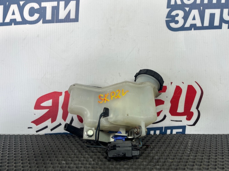 Бачок для тормозной жидкости Mazda Bongo SKP2V L8 (б/у)