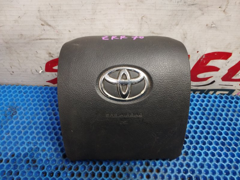 Airbag на руль Toyota Voxy ZRR70 3ZR-FAE (б/у)