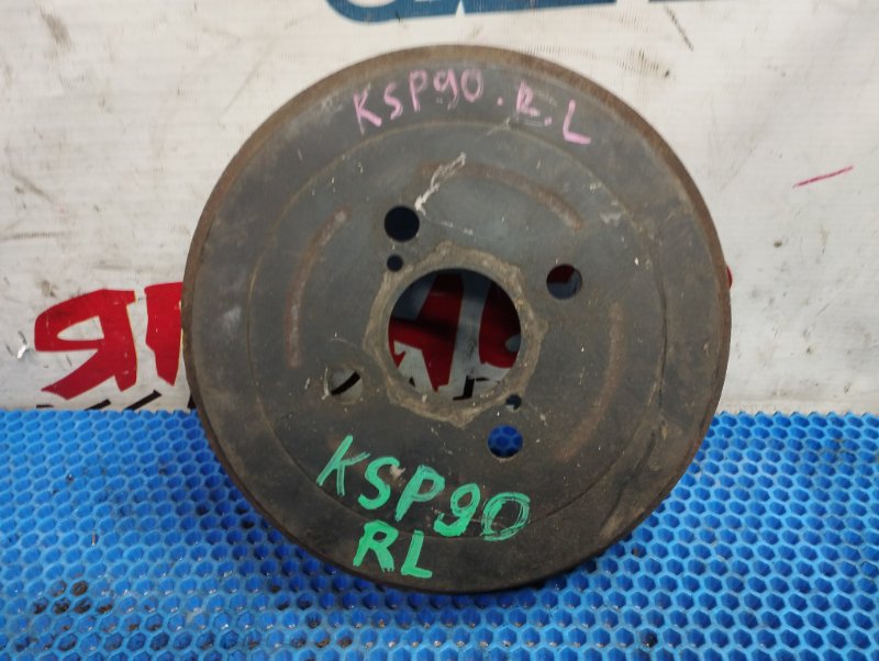 Тормозной барабан Toyota Vitz KSP90 1KR-FE задний (б/у)