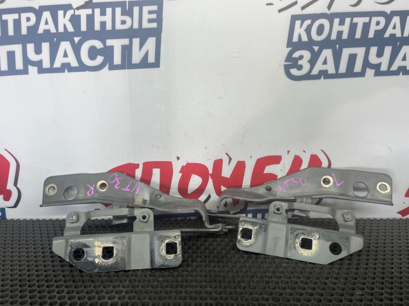 Петля капота Nissan X-Trail NT30 QR20DE 2002 (б/у)