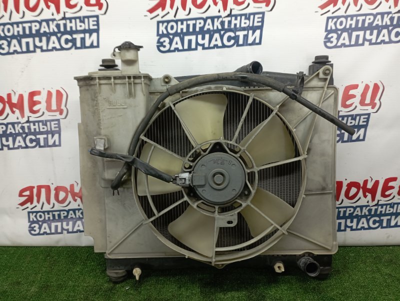 Радиатор основной Toyota Sienta NCP81 1NZ-FE (б/у)