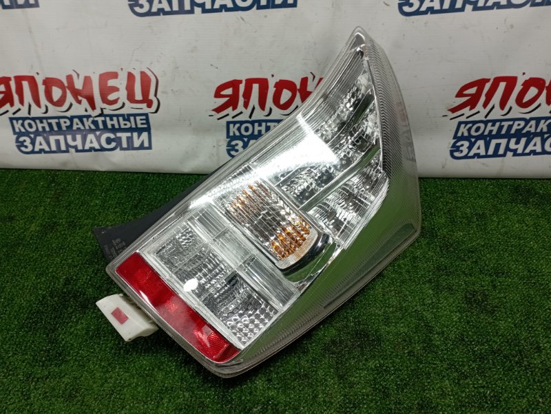 Стоп-сигнал TOYOTA PRIUS ZVW30 2ZR-FXE задний правый (б/у)
