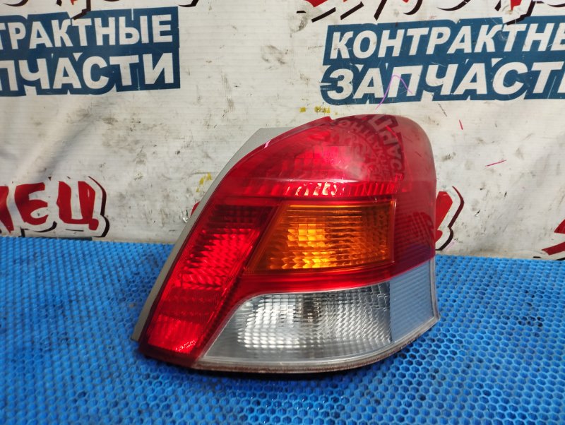 Стоп-сигнал Toyota Vitz KSP90 1KR-FE правый (б/у)