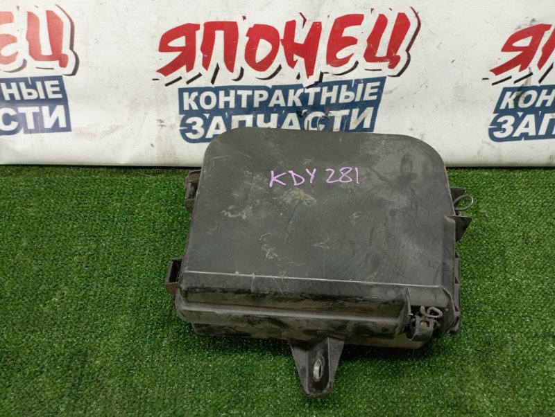 Блок предохранителей Toyota Toyoace KDY281 1KD-FTV (б/у)