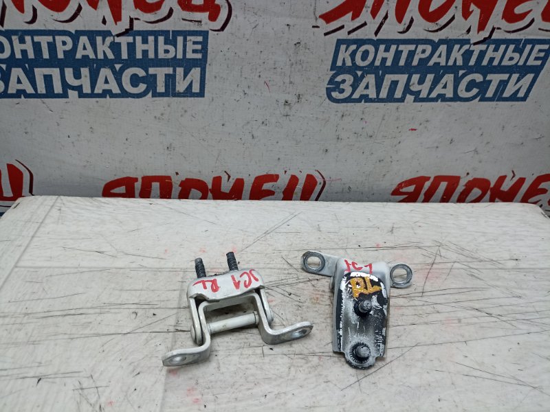 Петля двери Honda Life JC1 P07A (б/у)