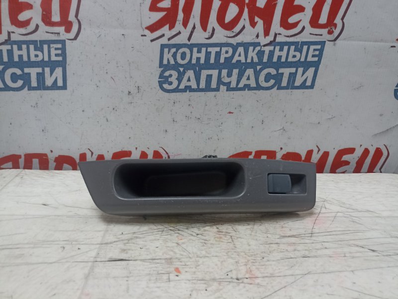 Кнопка стеклоподъемника Nissan March AK12 CR12DE задняя левая (б/у)