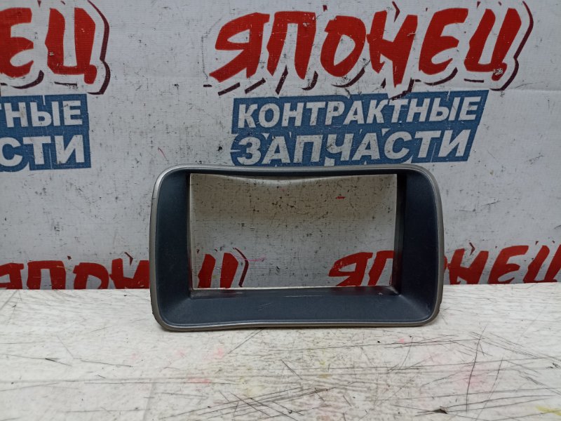 Консоль магнитофона Honda Step Wagon RF3 K20A (б/у)