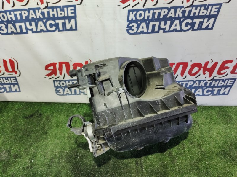 Корпус воздушного фильтра Toyota Auris NZE154 1NZ-FE (б/у)