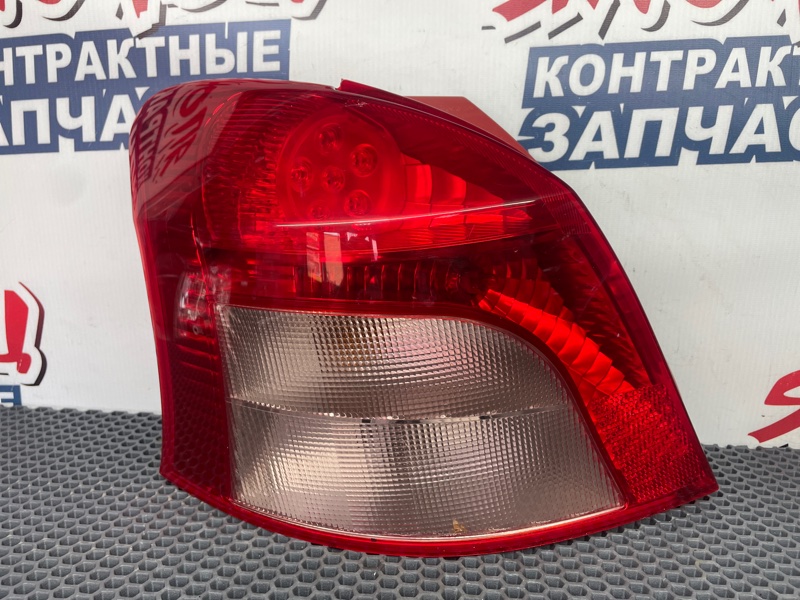 Стоп-сигнал Toyota Vitz KSP90 1KR-FE 2006 левый (б/у)