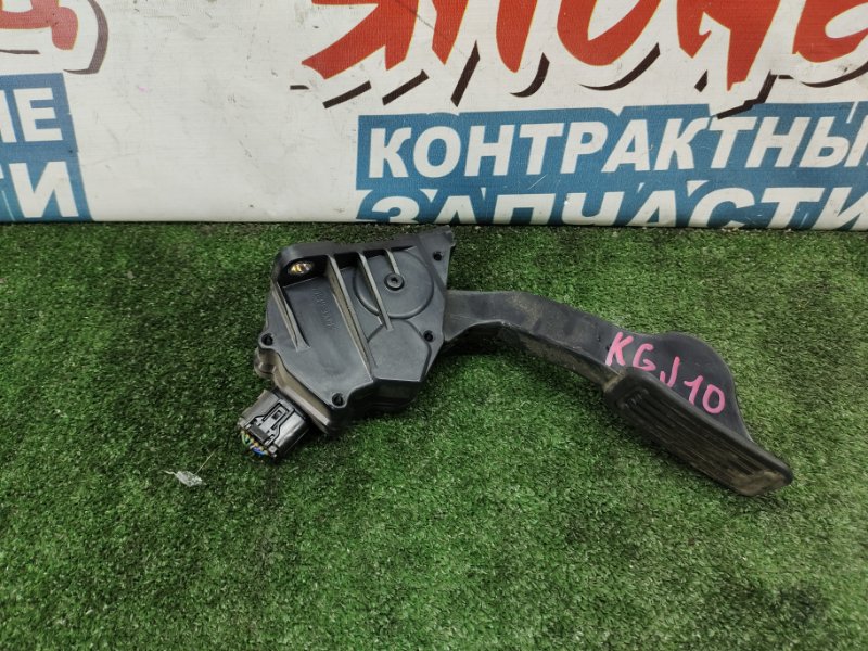 Педаль газа Toyota Iq KGJ10 1KR-FE (б/у)