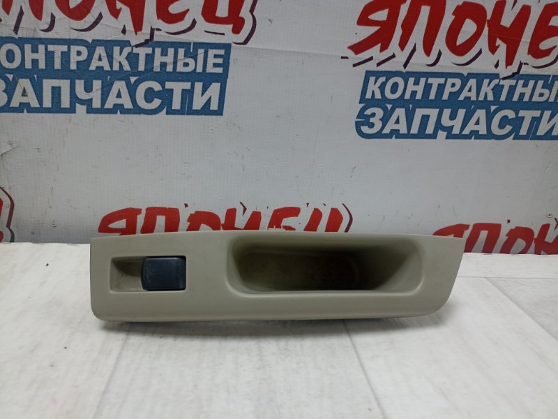 Кнопка стеклоподъемника Nissan March AK12 CR12DE задняя правая (б/у)