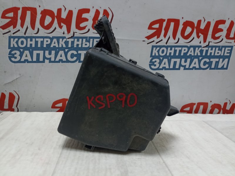 Блок предохранителей под капот Toyota Vitz KSP90 1KR-FE (б/у)