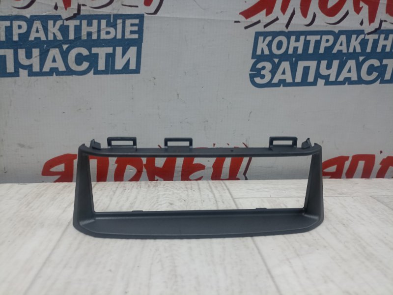 Консоль магнитофона Nissan Sunny FNB15 QG15DE (б/у)