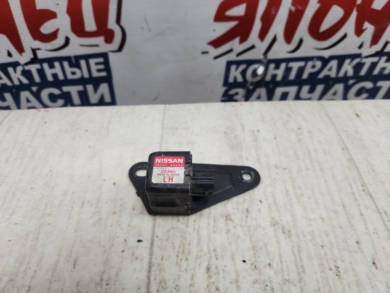 Датчик airbag Nissan March AK12 CR12DE (б/у)