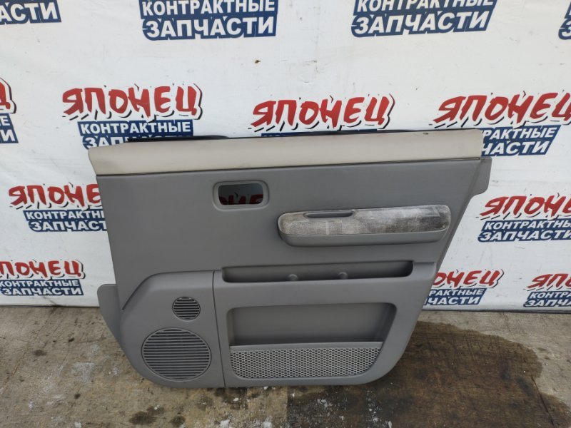 Обшивка двери Honda Step Wagon RF2 B20B передняя правая (б/у)