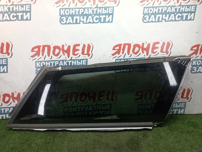 Стекло собачника Subaru Legacy BP5 EJ20 правое (б/у)