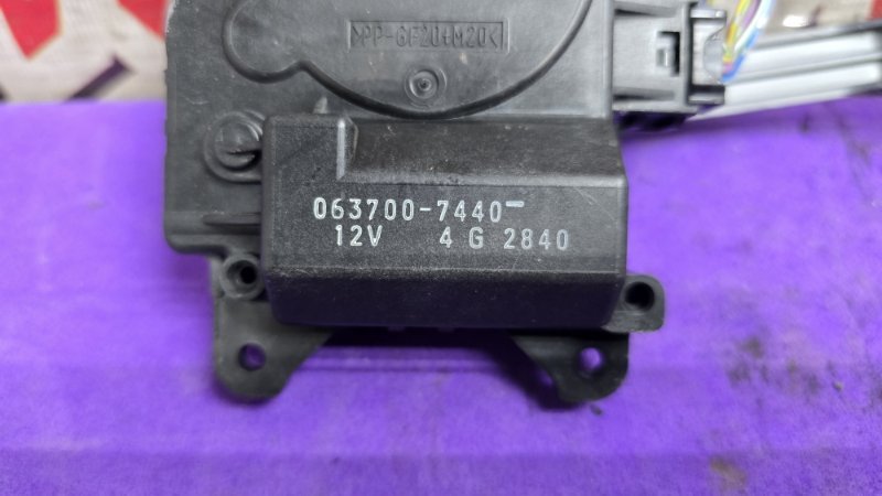 Сервопривод заслонок печки Toyota Allion ZZT245 1ZZ-FE (б/у)