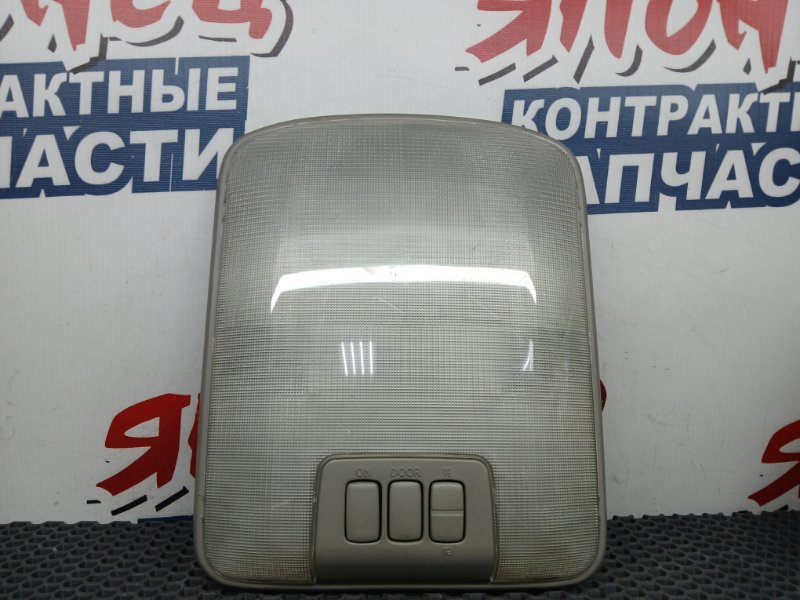 Плафон освещения салона Nissan Elgrand AVWE50 QD32 1997 задний (б/у)