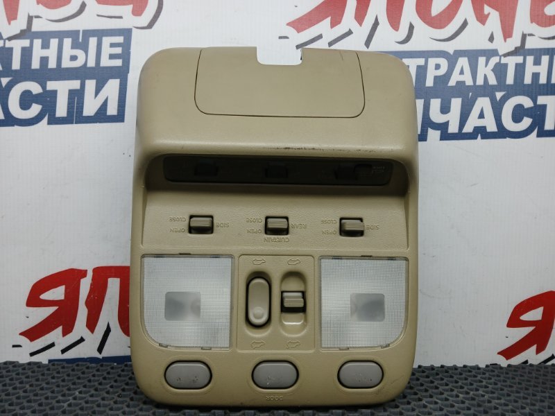 Плафон освещения салона Nissan Elgrand AVWE50 QD32 1997 передний (б/у)