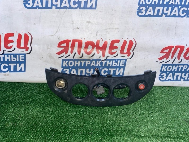 Консоль климат контроля Nissan Serena TC24 QR20DE (б/у)