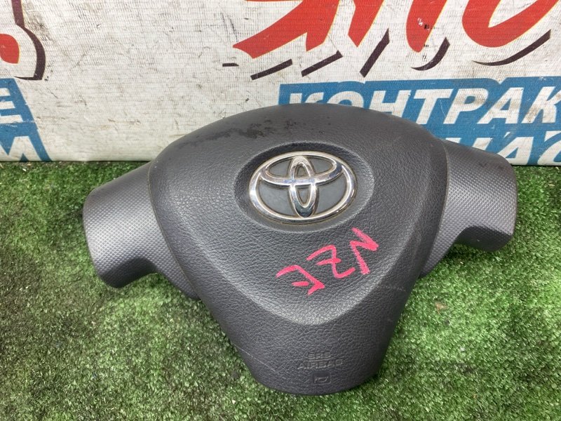 Airbag на руль Toyota Corolla Fielder NZE144 1NZ-FE (б/у)