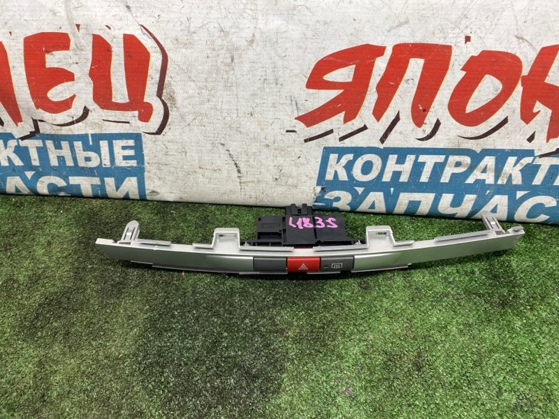 Кнопка аварийной сигнализации Daihatsu Move L185S KF-VE (б/у)