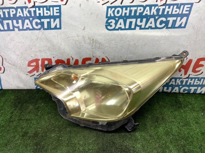 Фара Toyota Ractis NSP120 1NR-FE передняя левая (б/у)