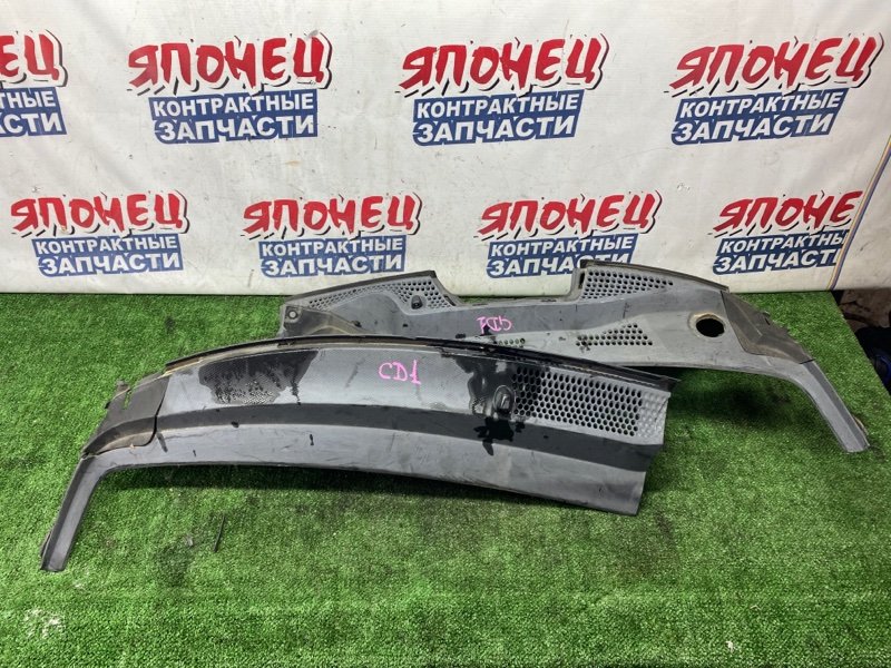 Планка под дворники Honda Fit GD1 L13A (б/у)