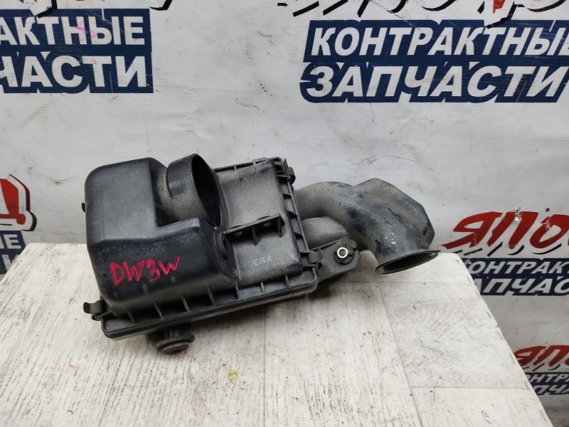 Корпус воздушного фильтра Mazda Demio DW3W B3 (б/у)