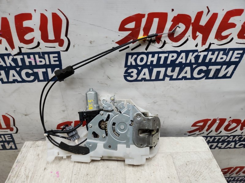 Замок двери Honda Stepwgn RK5 R20A задний левый (б/у)