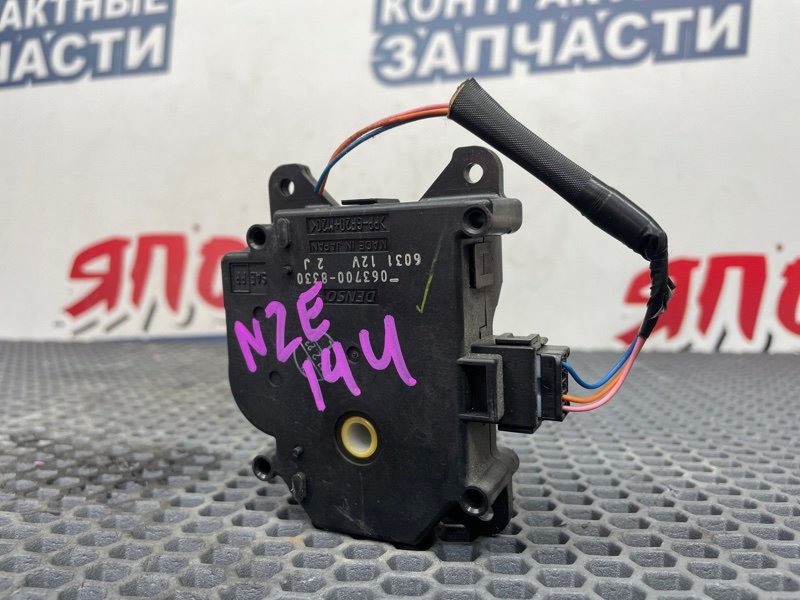 Сервопривод заслонок печки Toyota Corolla Axio NZE141 1NZ-FE 2008 (б/у)