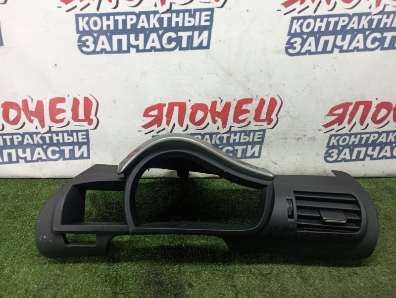 Консоль панели приборов Toyota Iq KGJ10 1KR-FE (б/у)