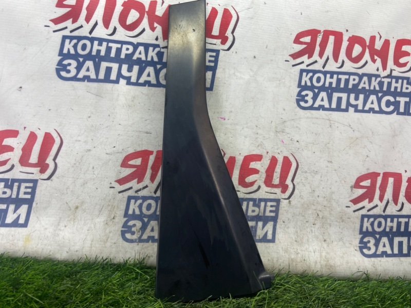 Накладка на дверь Honda Fit GD1 L13A задняя правая (б/у)