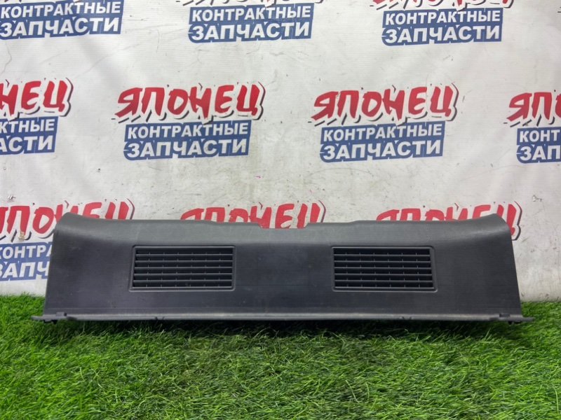Накладка замка багажника Honda Fit GD1 L13A (б/у)