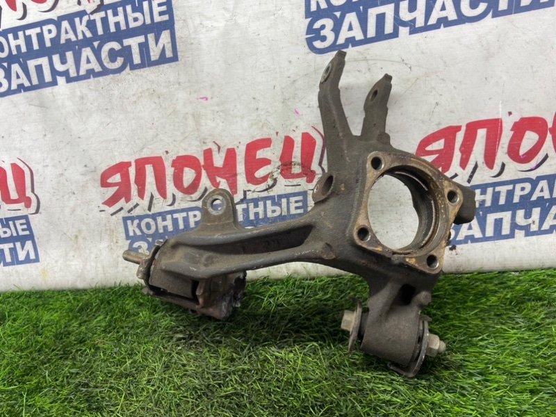 Цапфа Toyota Corolla Fielder NZE144 1NZ-FE задняя правая (б/у)