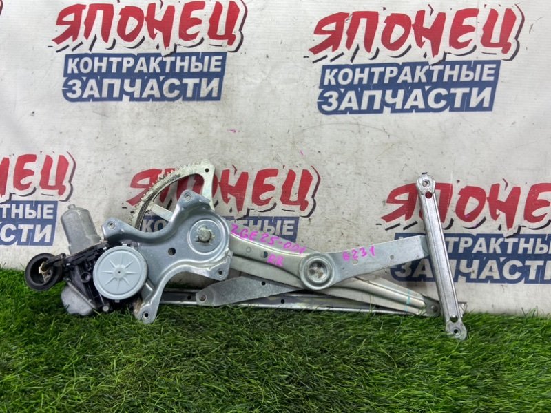Стеклоподъемник Toyota Wish ZGE25 2ZR-FAE задний правый (б/у)