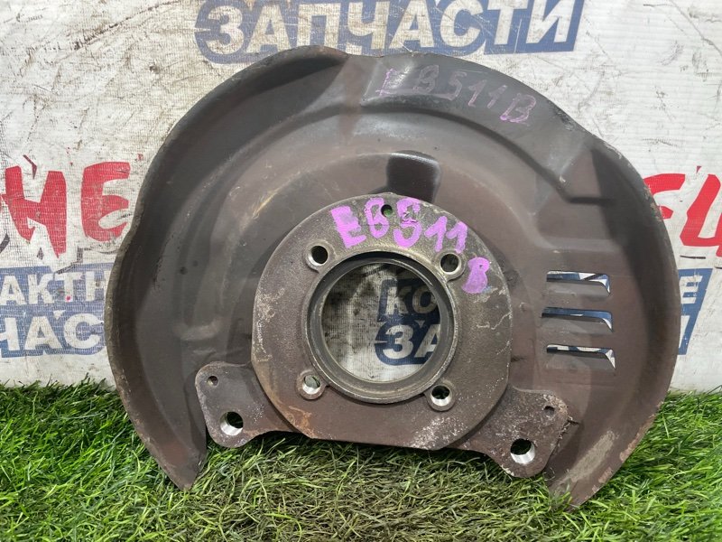 Кожух тормозного диска Mitsubishi Canter FB511B 4M40 передний левый (б/у)