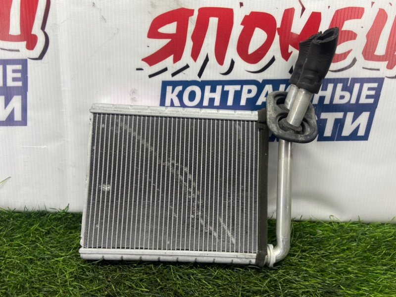 Радиатор печки Toyota Wish ZGE25 2ZR-FAE (б/у)