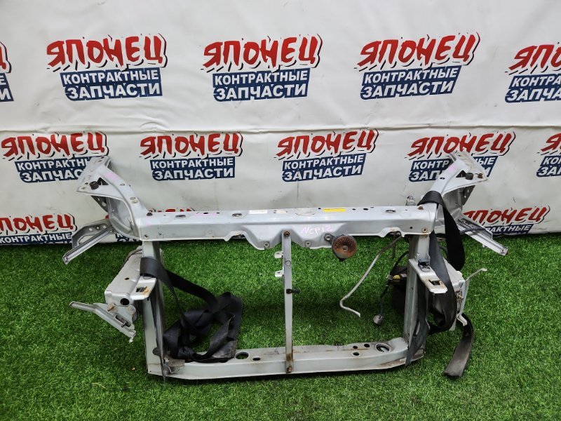 Рамка радиатора Toyota Platz NCP12 1NZ-FE (б/у)