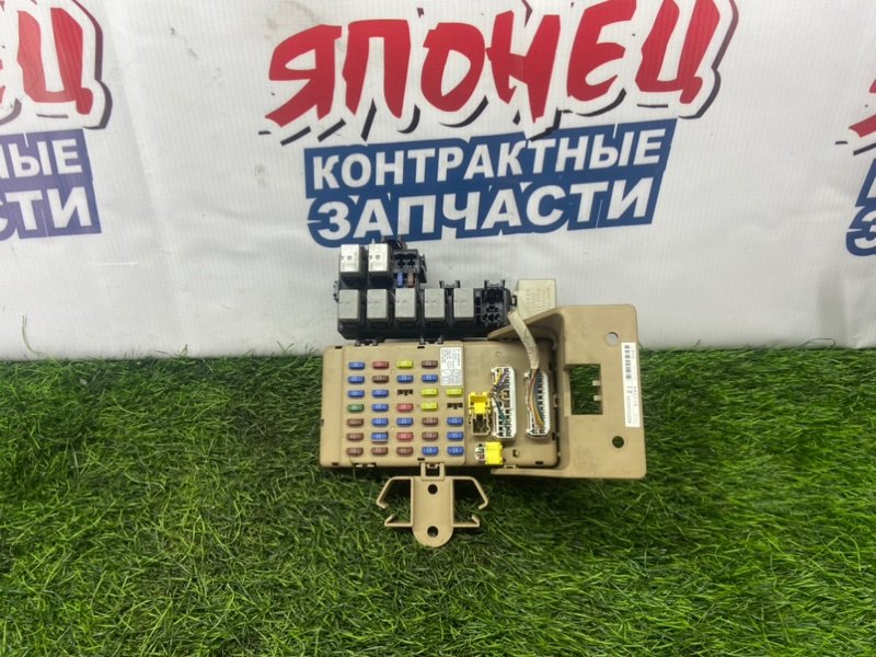 Блок предохранителей салона Subaru Legacy BP5 EJ20X (б/у)