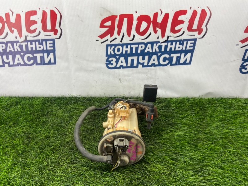 Топливный насос Toyota Wish ZNE14 1ZZ-FE (б/у)