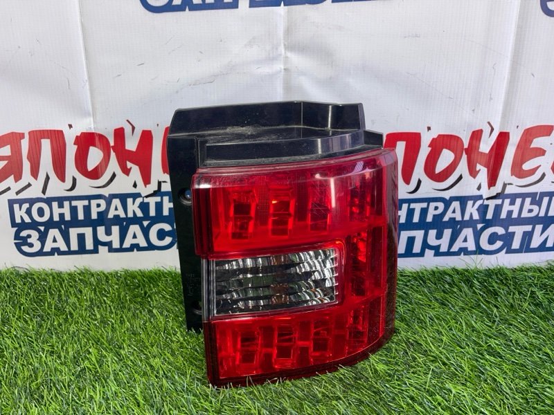 Стоп-сигнал Mitsubishi Delica D:5 CV5W 4B12 задний правый (б/у)